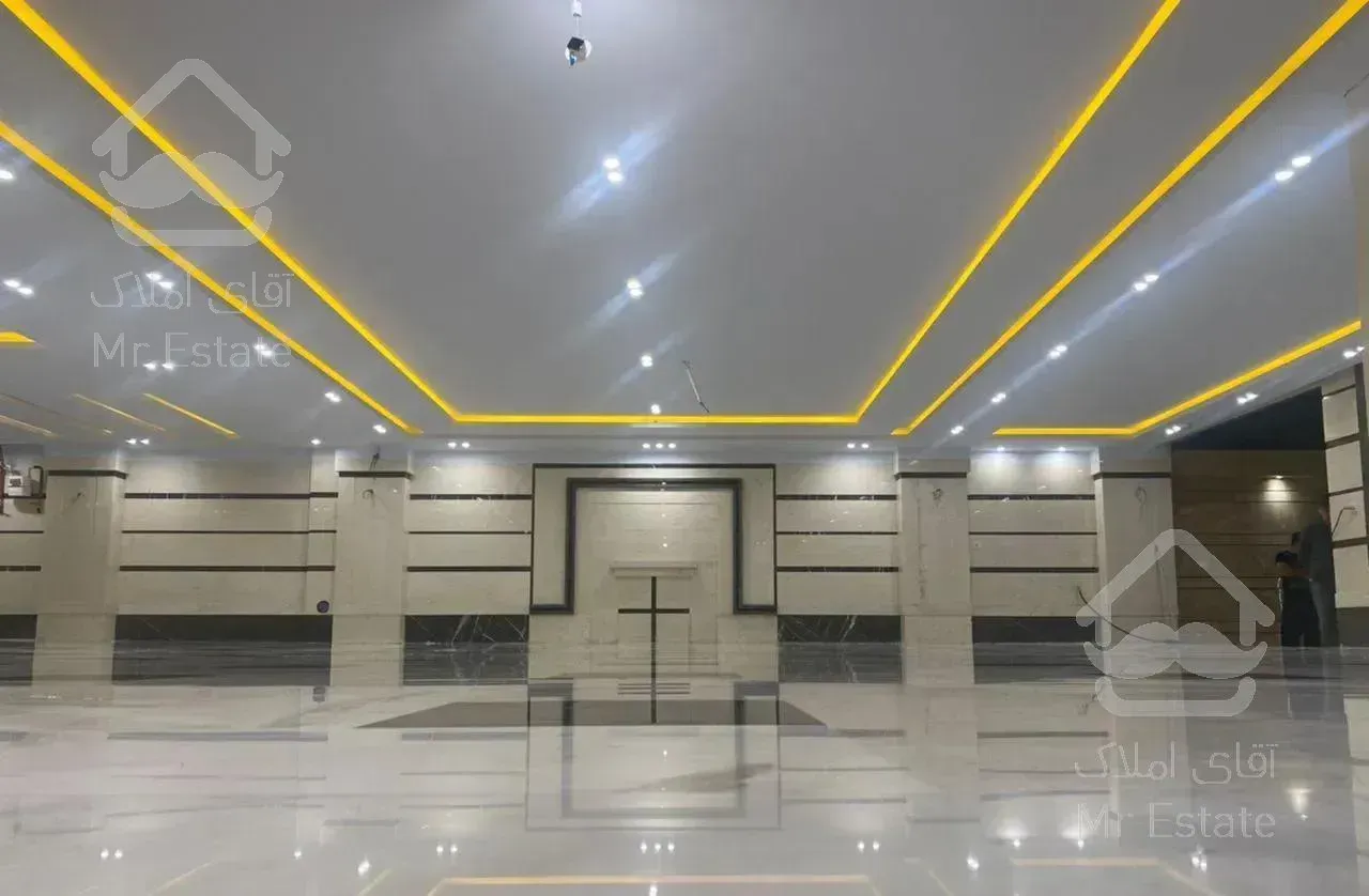 ۱۱۰متر ، روبرو پارک کوروش