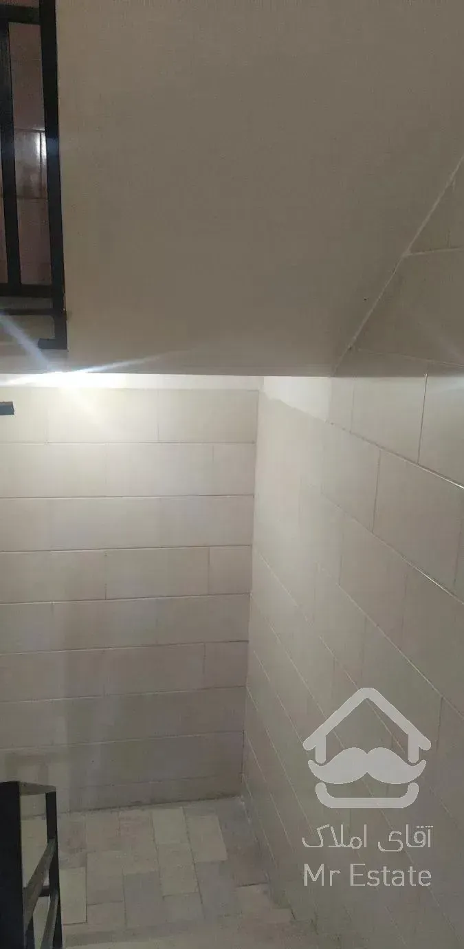 90متر پارکینگ/سه خوابه/انباری /تاپ لوکیشن