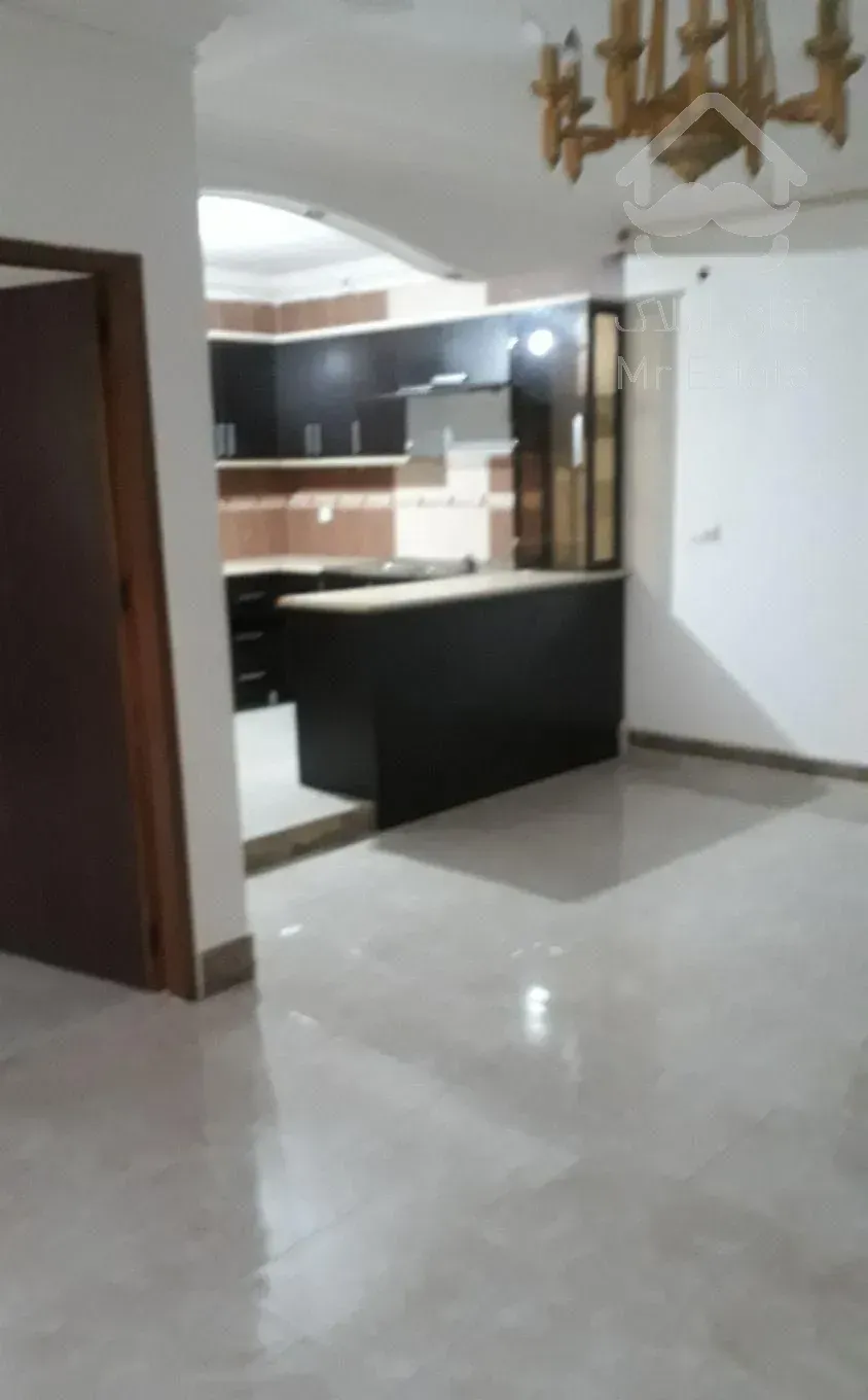 اجاره آپارتمان ۱۰۰ متری ۲ خوابه طبقه ۲ بلوارمطهری