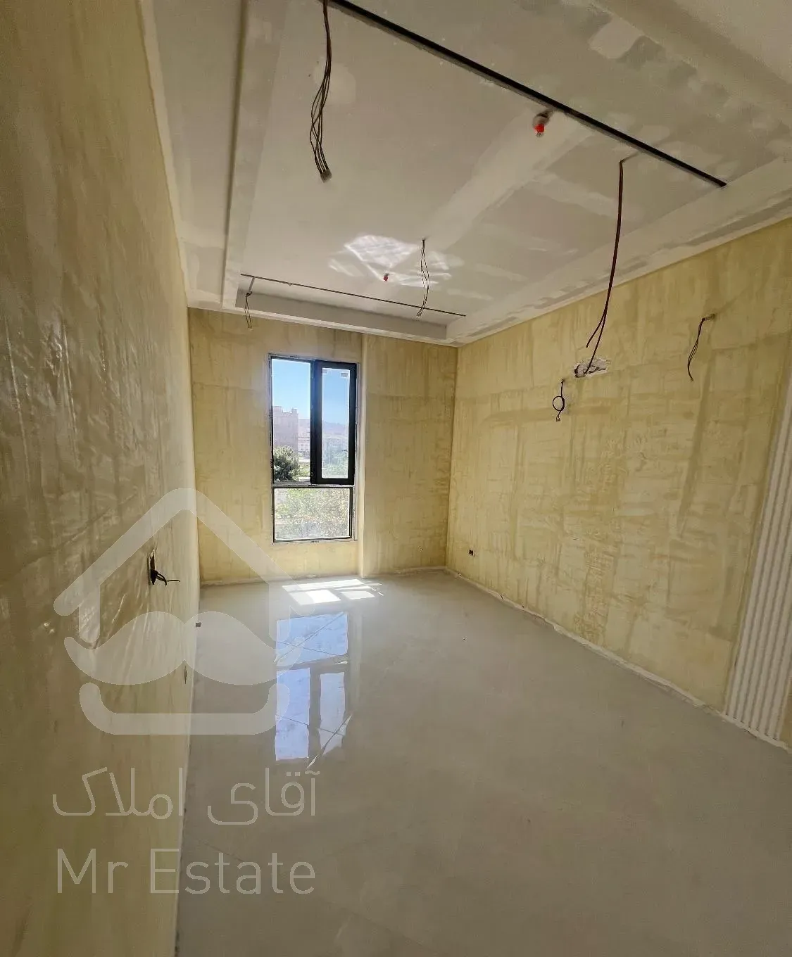 مجموعه ی ۲۱واحدی لوکس-۲۲۰۰مترزیربنا لوکیشن تاپ