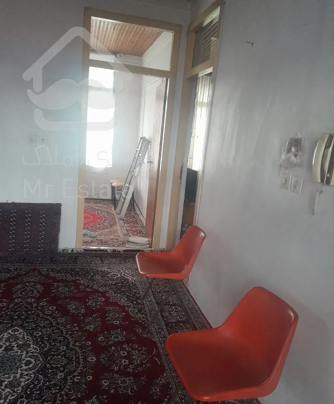 فروش خانه ویلایی ۲۷۰متری همراه ۳۰متر مغازه