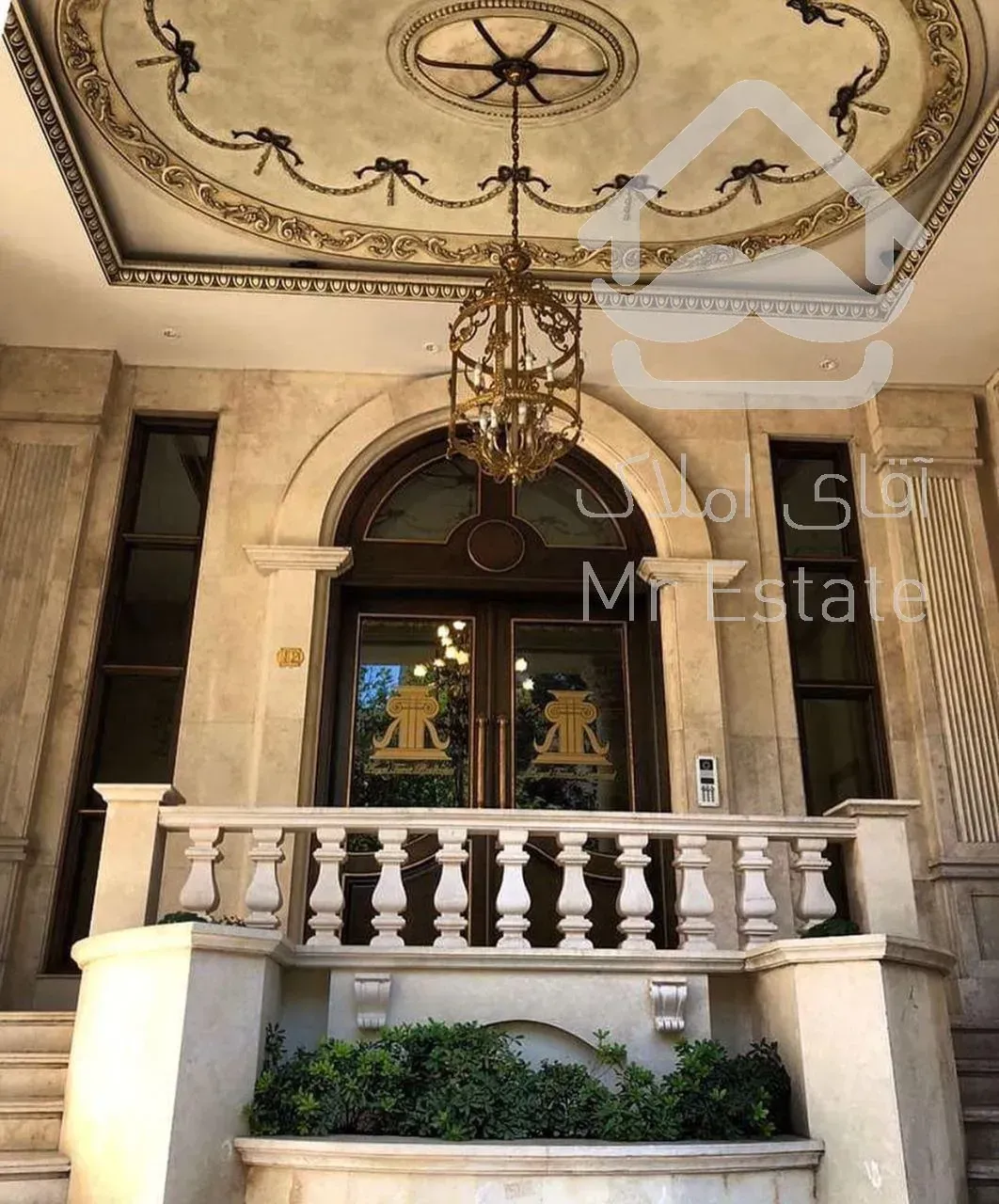 خرید آپارتمان 300 متری نیاوران