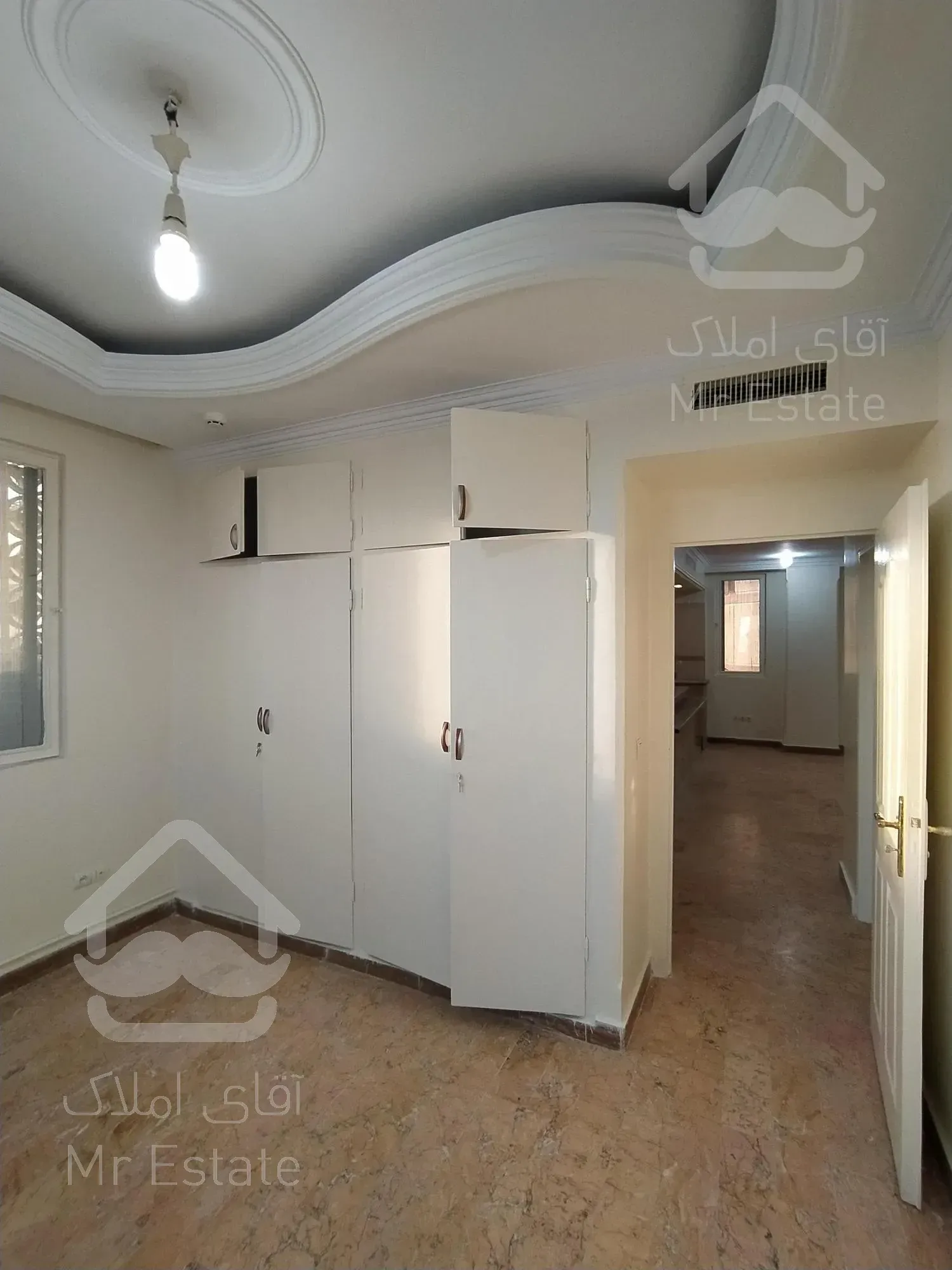 واحد خوش نقشه ویوعالی طبقه آخر اجاره چندساله