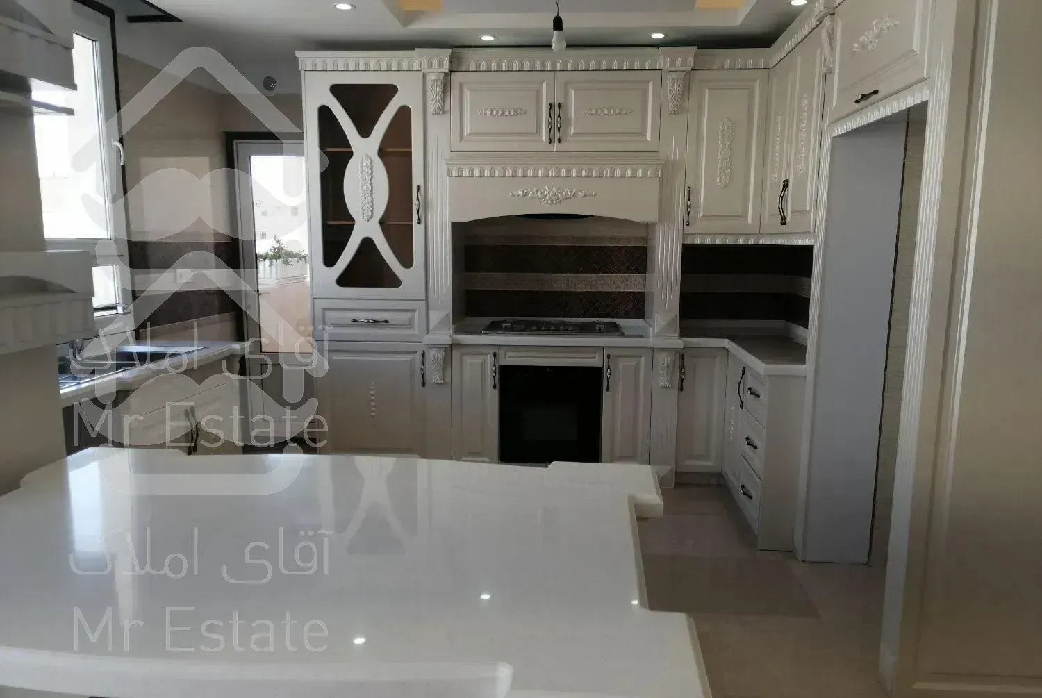 133 متر 3 خواب / کلید نخورده / کوی بیمه