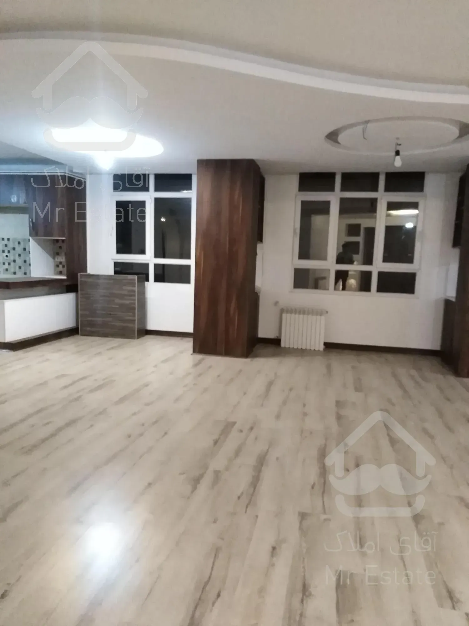 تکواحدی لوکس/۱۷۸متر بینظیر/سه نبش/کاشانی آلاله