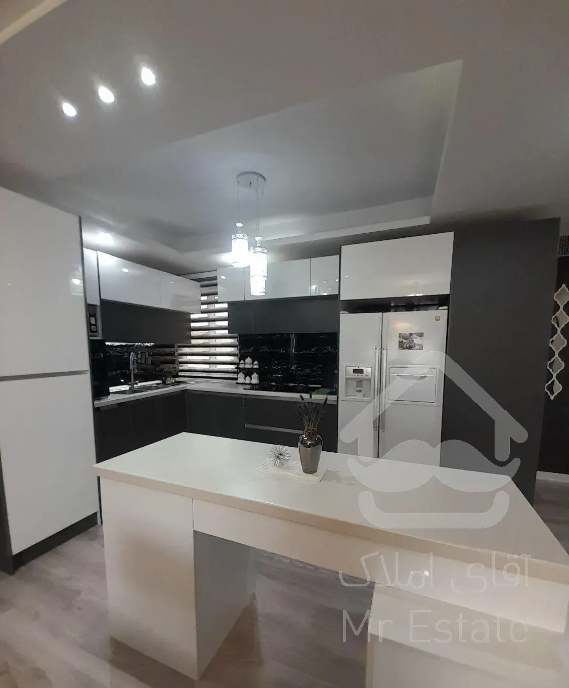 فرصت خریدآپارتمان۱۰۵متری۲خواب فول لاکچری تراس بزرگ