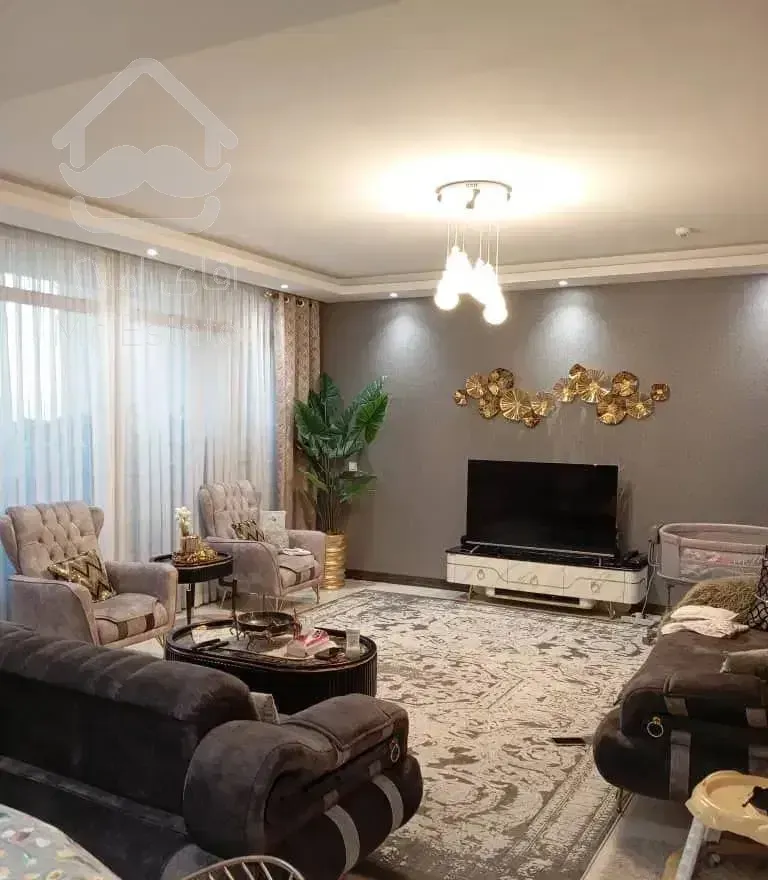 ۱۳۵ متری ۳ خواب / جنوبی رو به دریاچه