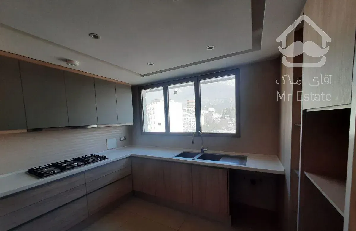 فروش ۱۴۵متر آپارتمان غرق درنور و روشنایی