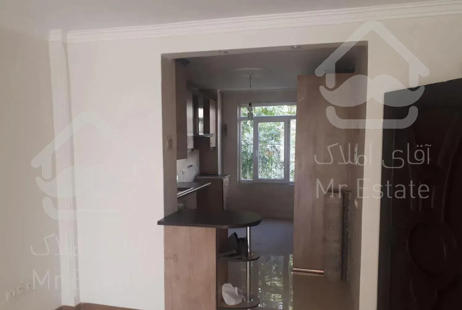 ازگل ۱۱۷ متر سه خواب تک واحدی