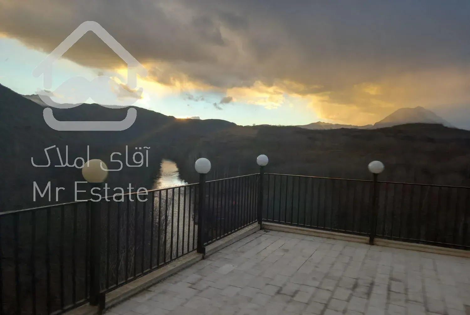 اجاره ویلا با چشم انداز  زاینده رود