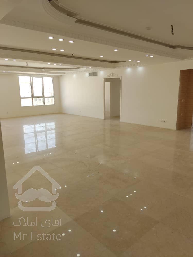 آپارتمان ۲۰۰متر سه خوابه کلید نخورده سند تک برگ شهرک گلستان