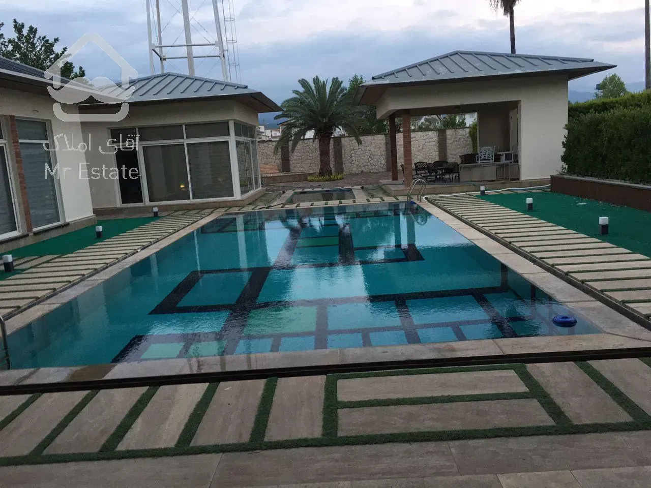 اجاره و رهن آپارتمان لواسان 700  متر لاکچری