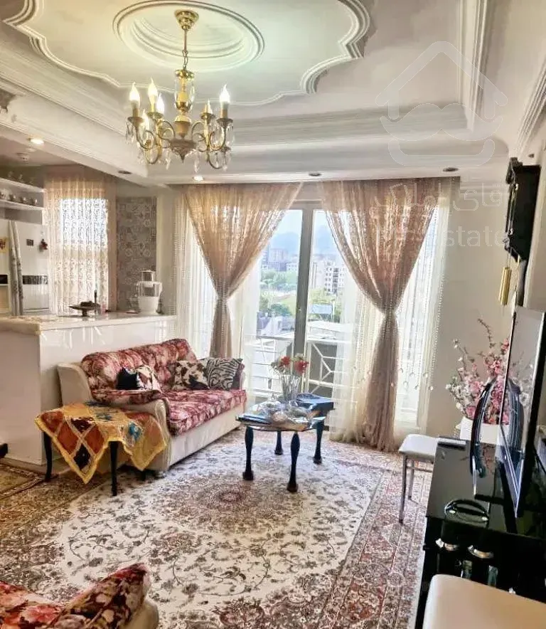 53 متر بلوار اباذر،سالن پرده‌خور،فول امکانات