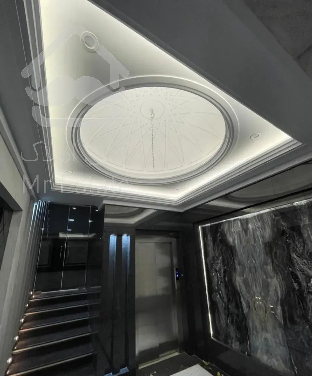 ۱۳۵ متر۳ خوابه دو پارکینگ نوساز/صادقیه