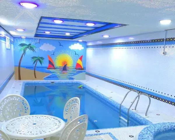 ویلا استخردار با حیاط دلباز