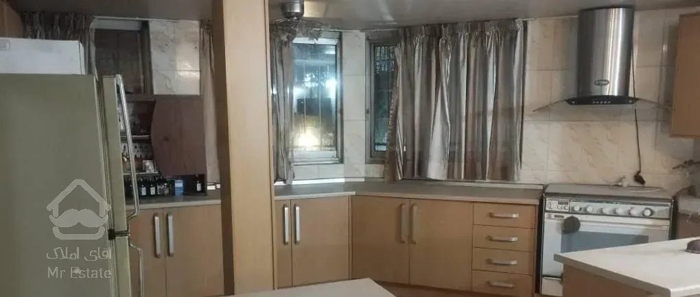 ۹۷ متر مناسب سکونت و سرمایه گذاری،نیازمند بازسازی