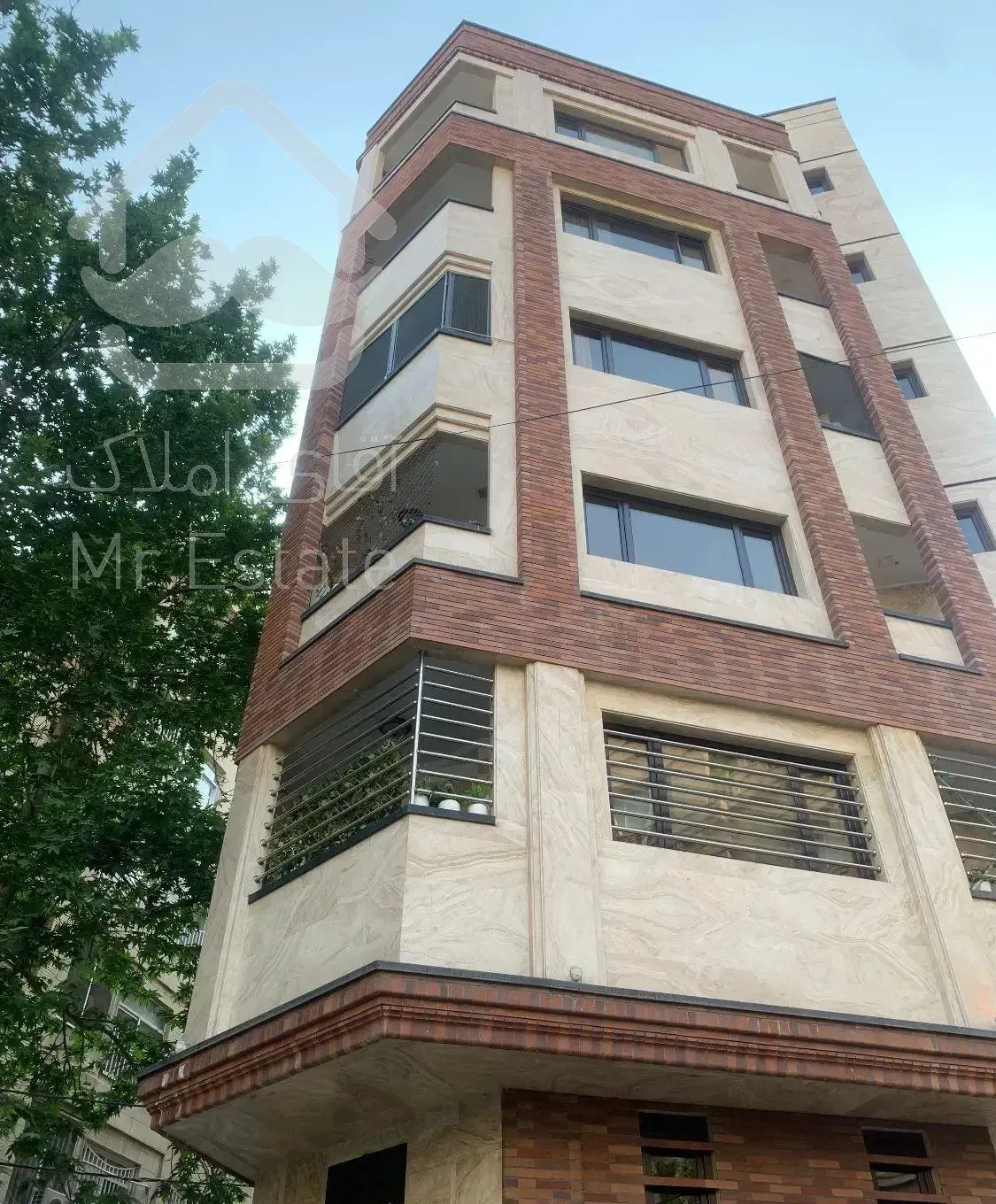 ۶۲ متر سوهانک نزدیک پاساژ پلاتنیوم تبدیل به اجاره