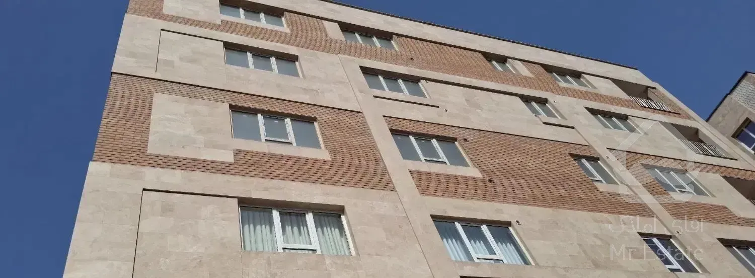 واحد ۹۲ متری نوساز