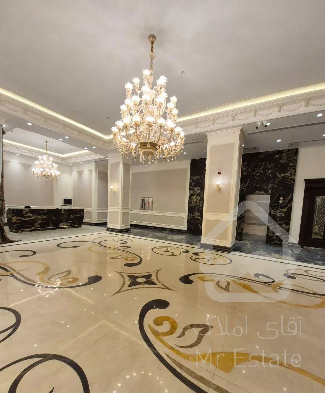 ۲۱۷ متر عمارت سرو قصری با مشاعات آبی