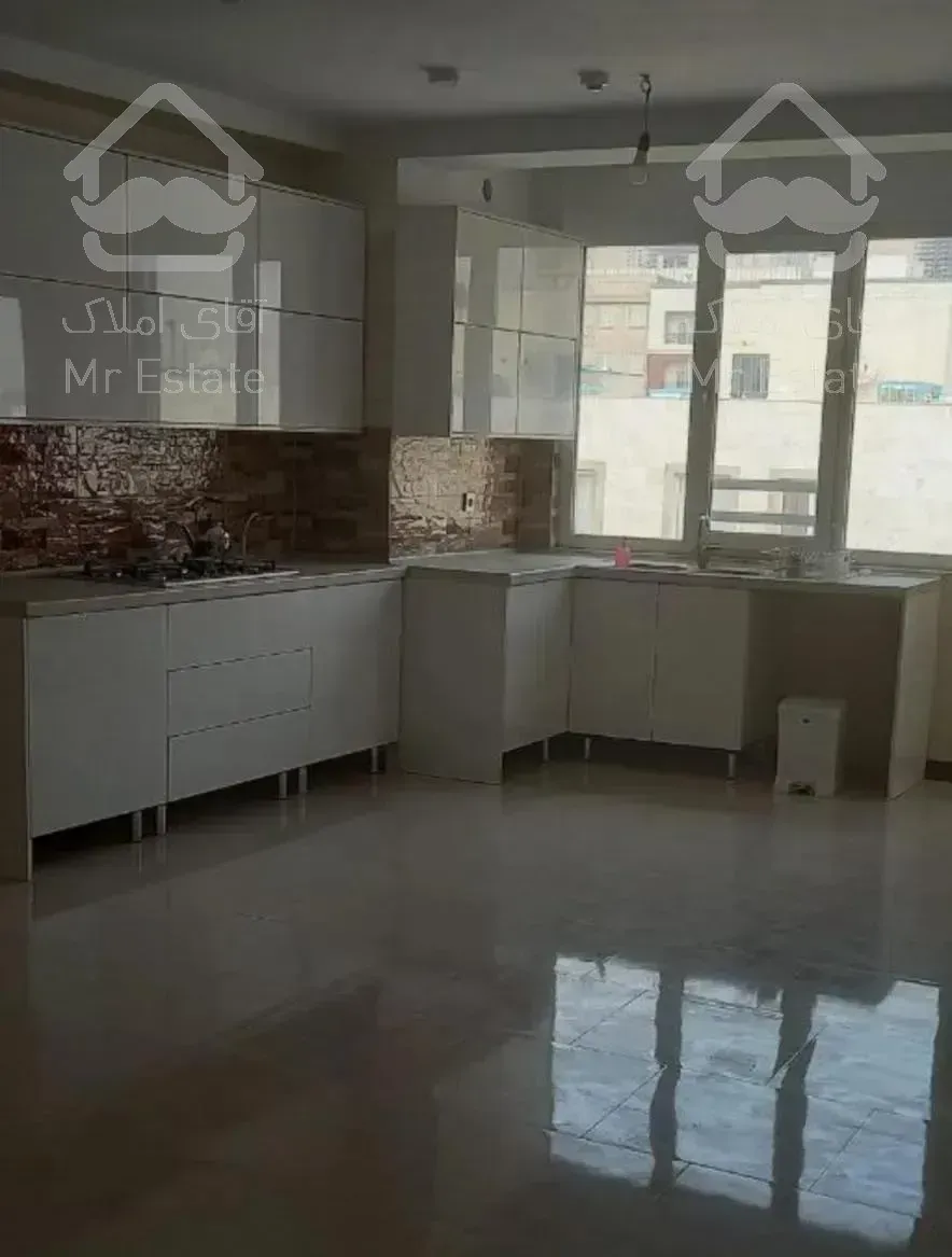 ۱۰۵ متر/ کلید نخورده/ طبقه هفتم