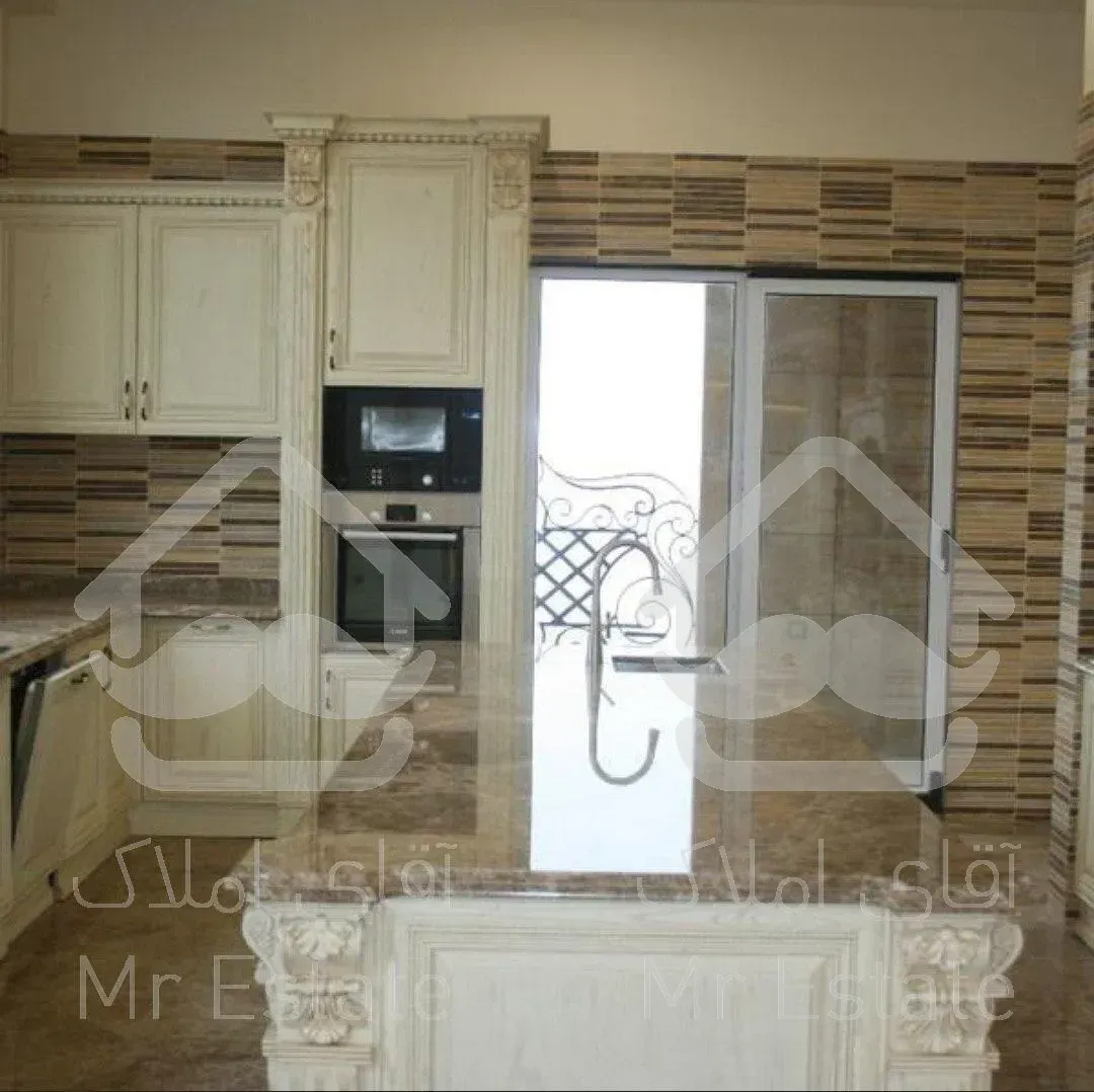 315 متر در بهترین لوکیشن فرمانیه سنبل