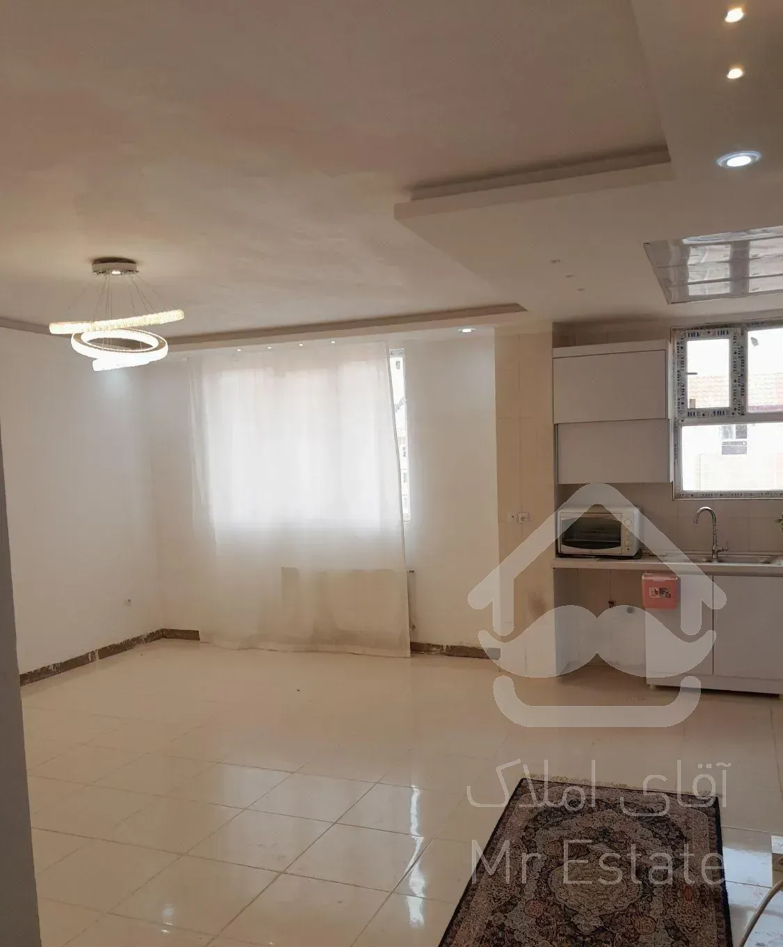 فروش آپارتمان ۱۰۴ متری ۲ خوابه طبقه ۲ چشمه سفید