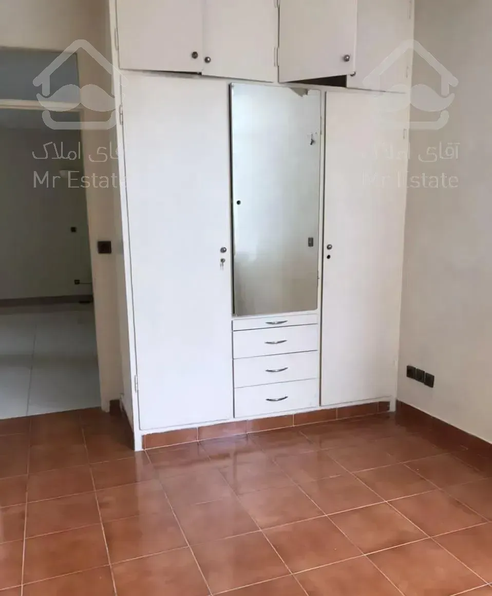 میرداماد/ 100متر 2خواب / 800 رهن کامل