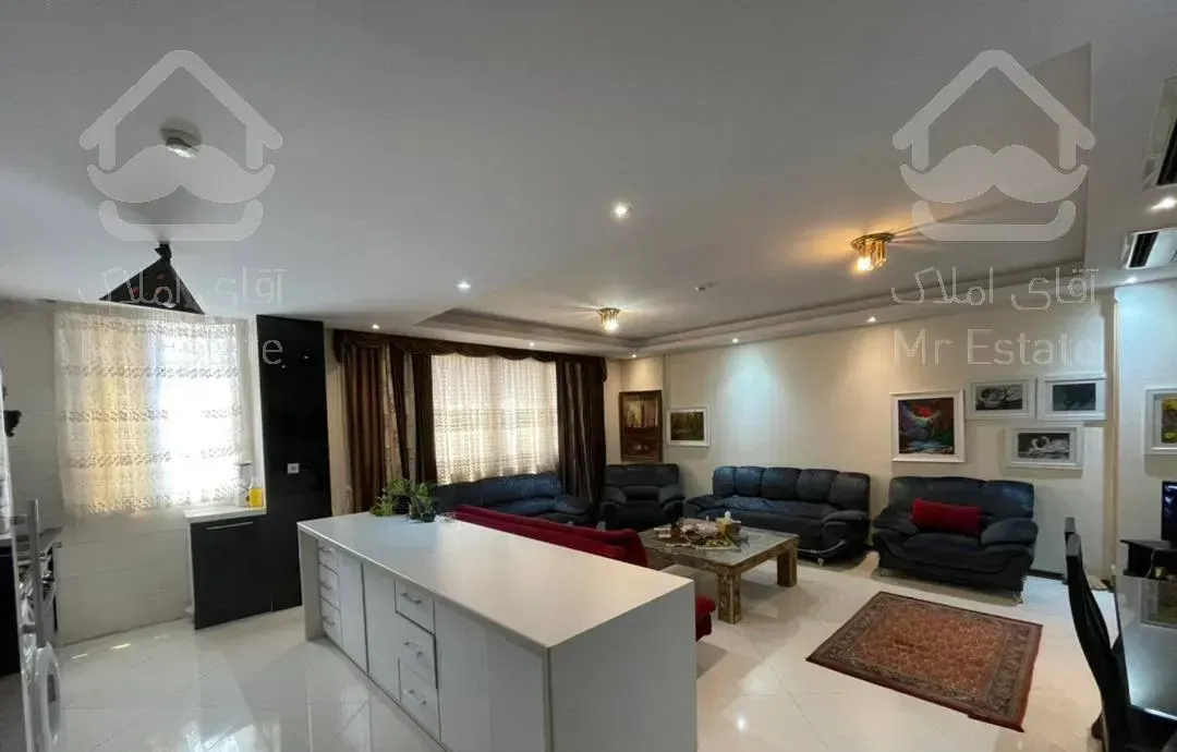 107 متر در مجتمع 15 طبقه ای دو اتاق خواب