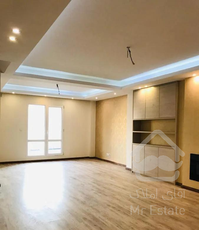 ۱۰۰متر ۲خواب قلهک طبقه۴ کلید نخورده