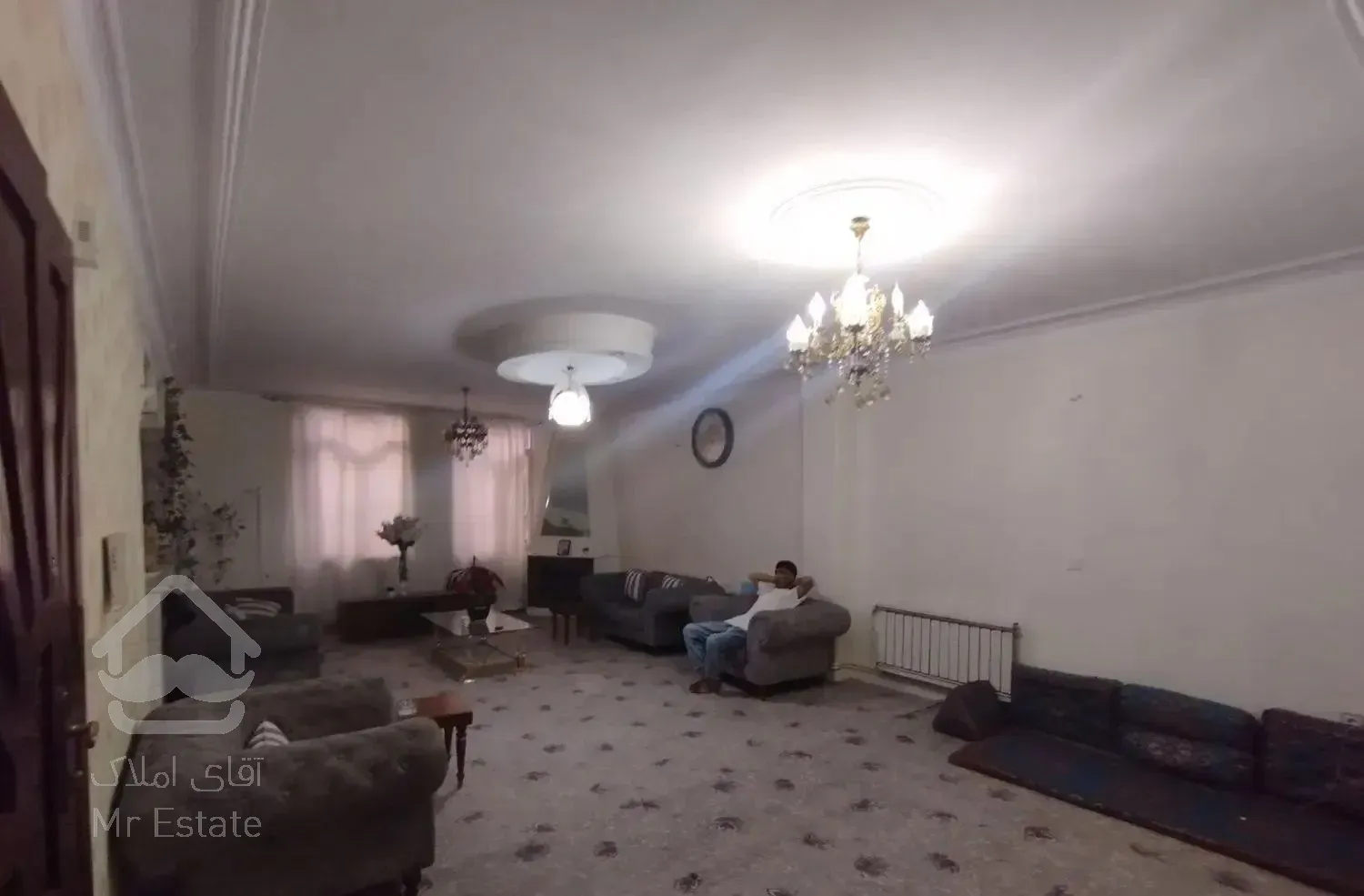 رهن و اجاره آپارتمان ۱۳۰ متری ۳ خواب