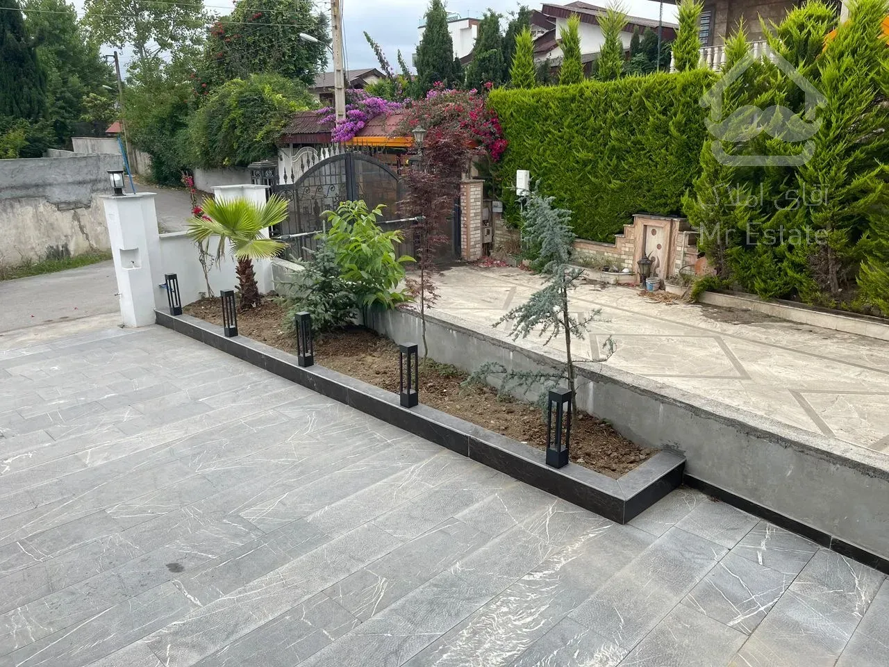 ۳۳۰ متر ویلا در بهترین منطقه نوشهر