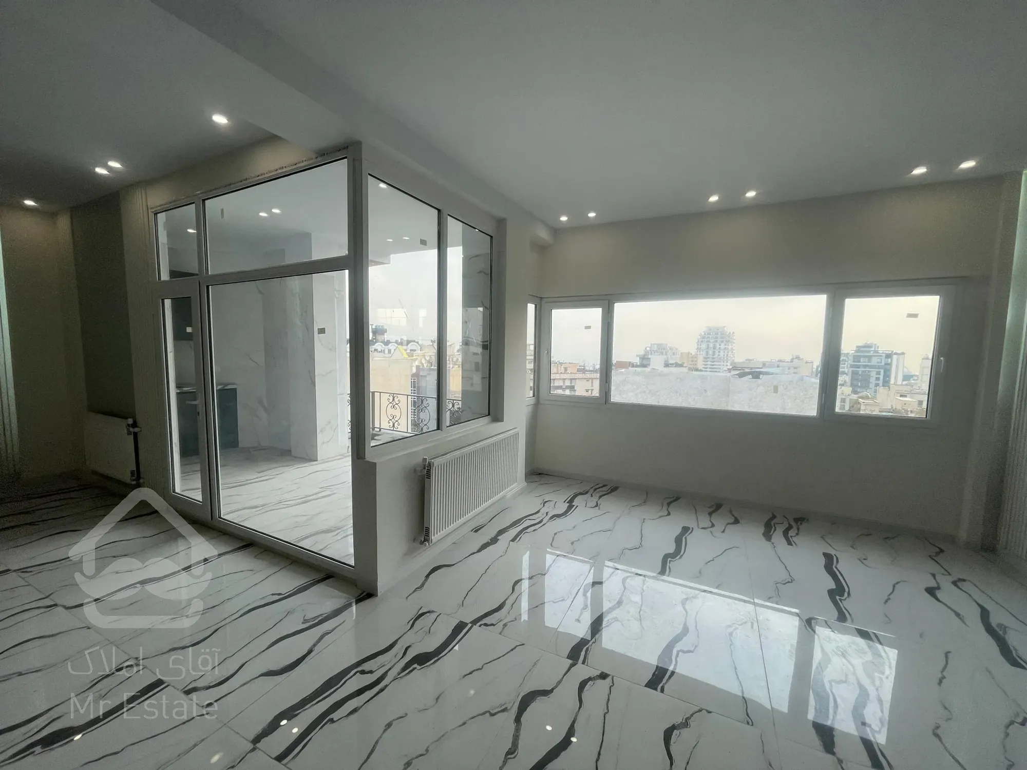 فروش اپارتمان 215 متری زعفرانیه