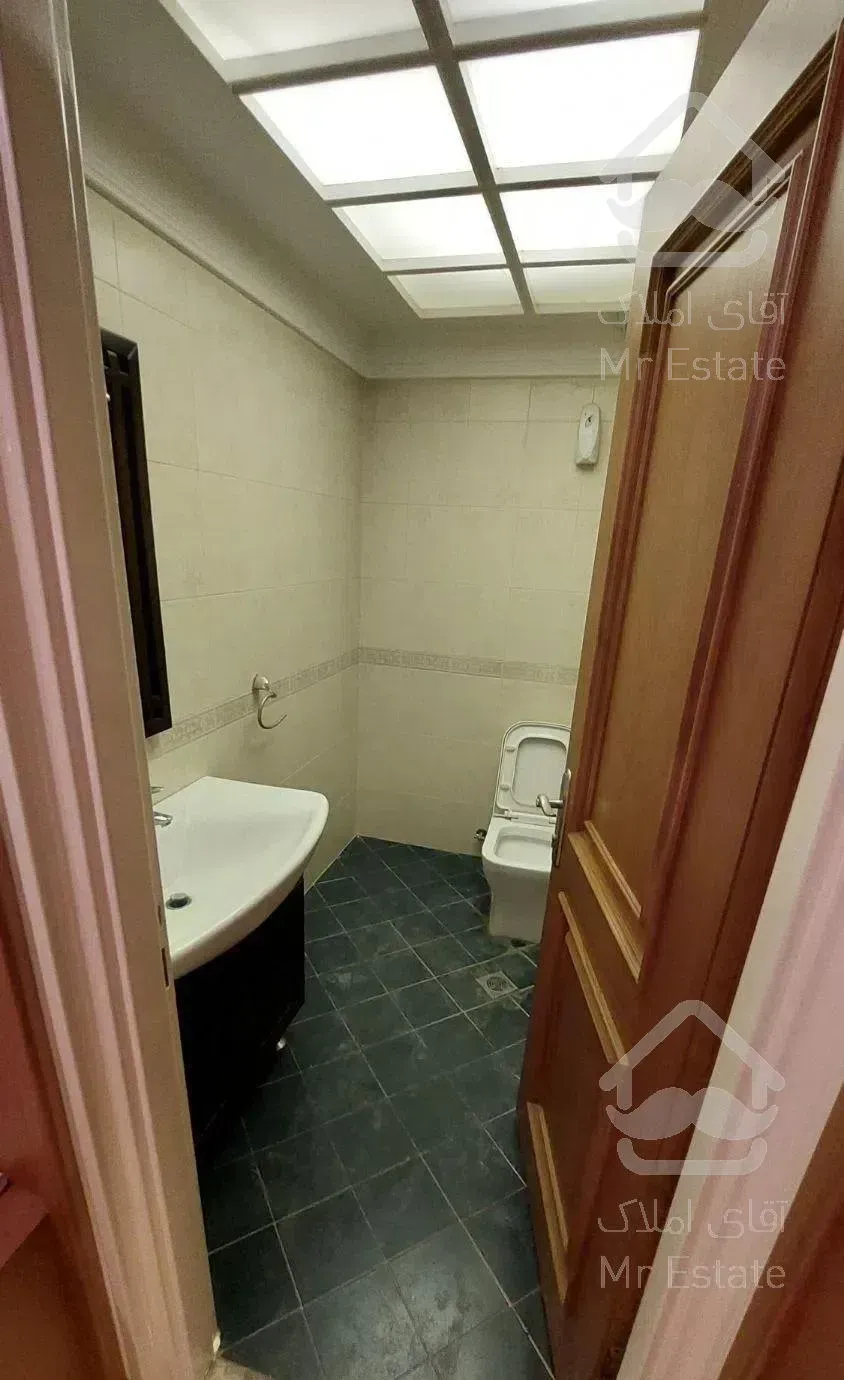 ۲۰۰ متر ۳خ نیاوران سه راه یاسر