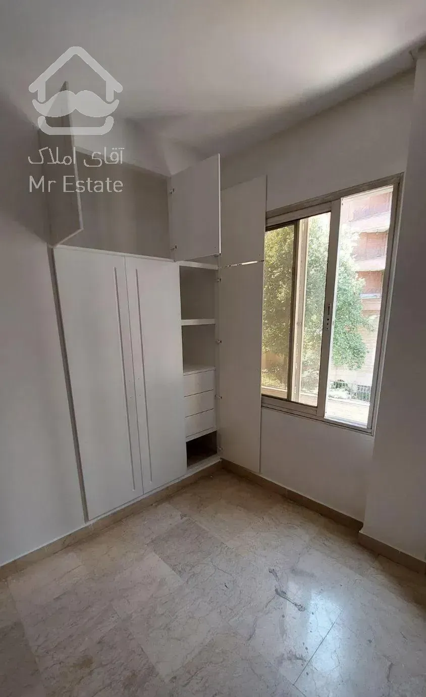 ۲۰۰ متر ۳خ نیاوران سه راه یاسر