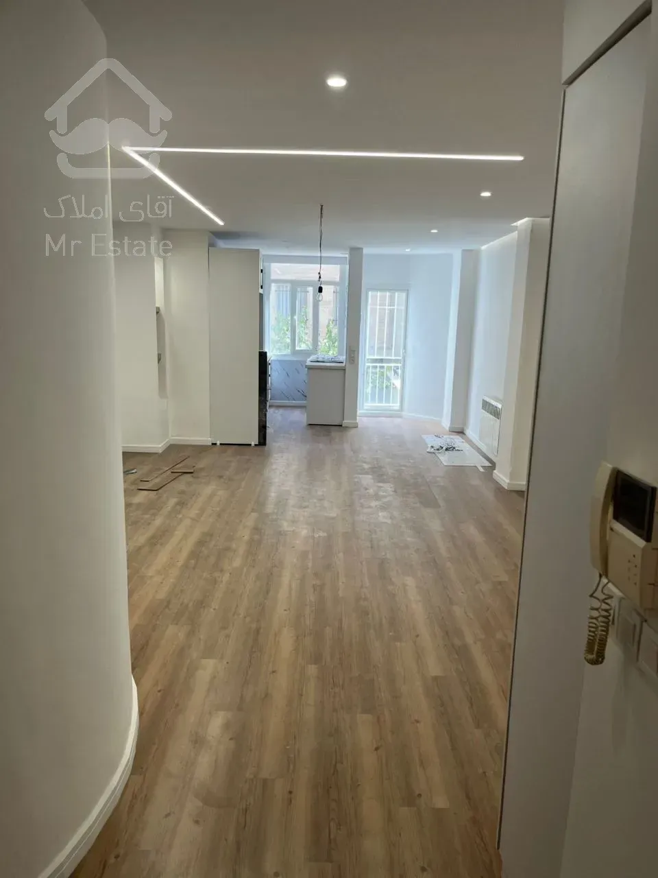 ۷۰متر۲خواب فول نور مستقیم تاپ لوکیشن