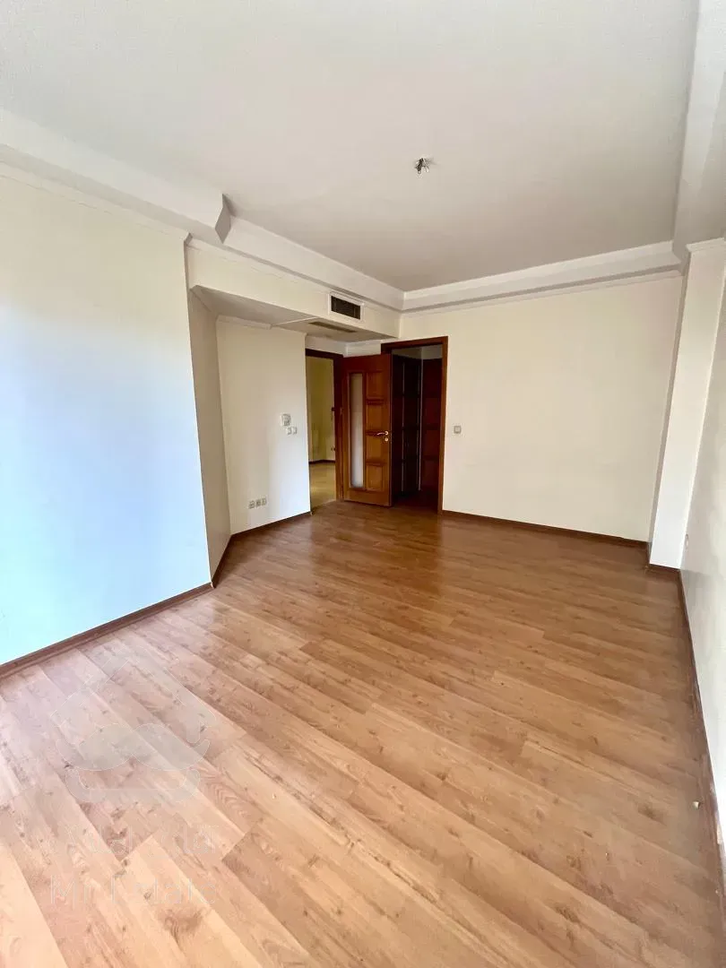 فروش اپارتمان 180 متری زعفرانیه