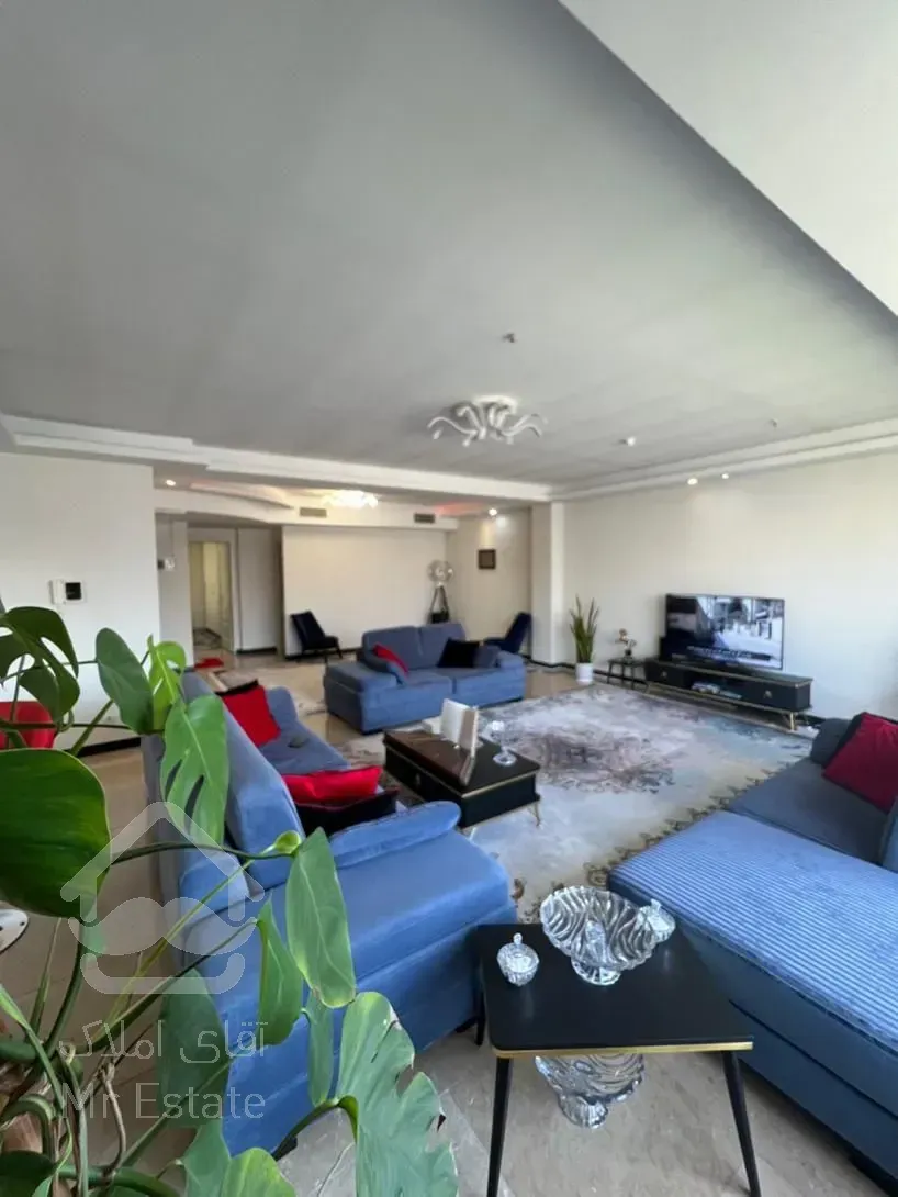 ۱۳۰متر واحد دوخواب/لوکس/کلید نخورده