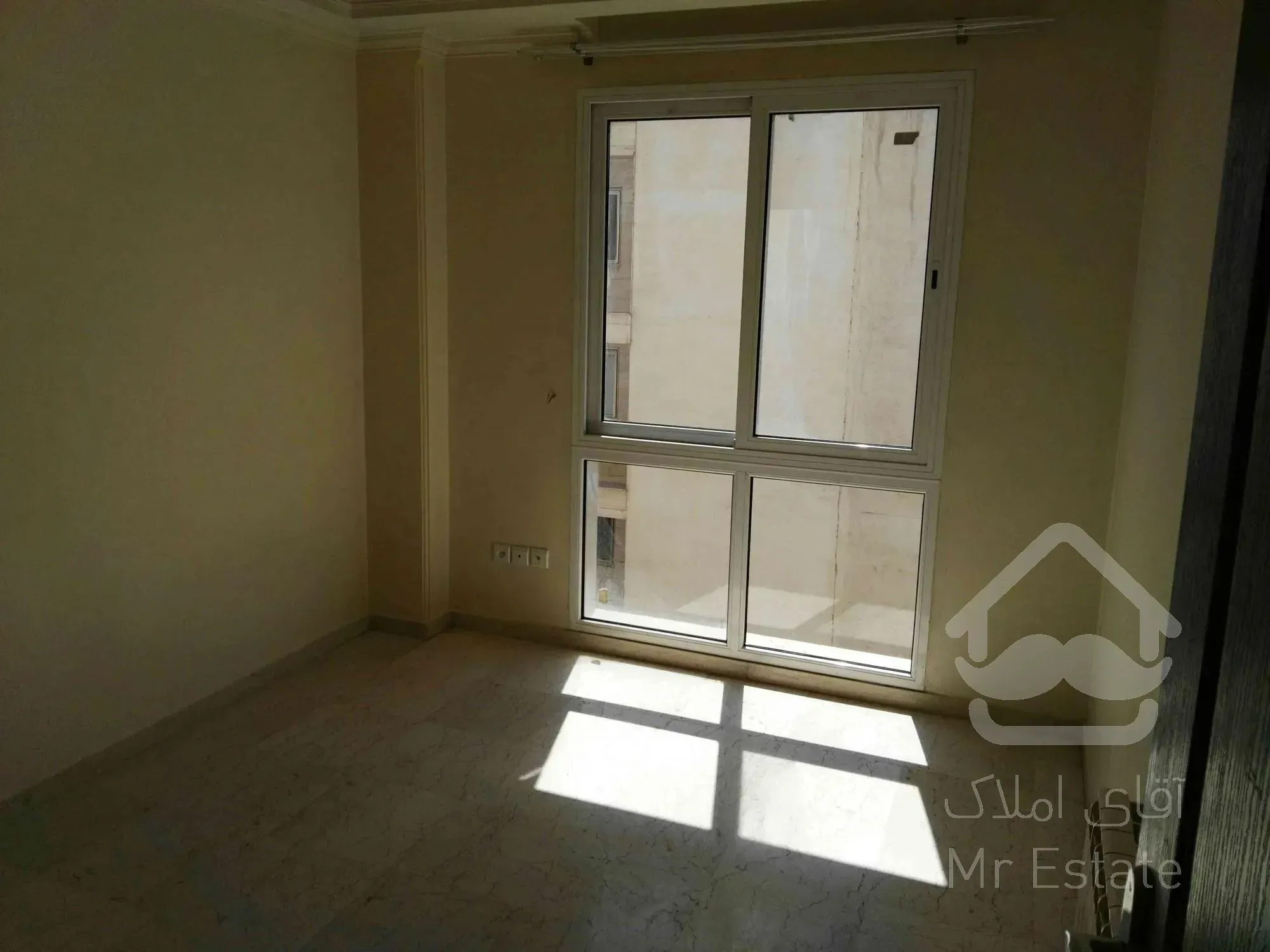 اجاره سند اداری 125متری صادقیه