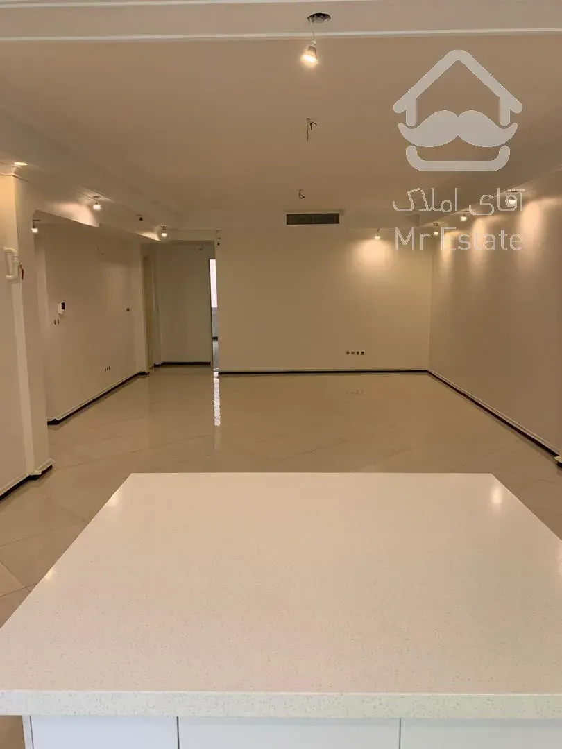 رهن و اجاره آپارتمان ۱۰۵ متری نیاوران تراس نورگیر‌