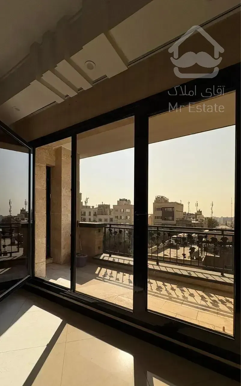 ۱۲۰ متر، تراس چیدمان، آجودانیه