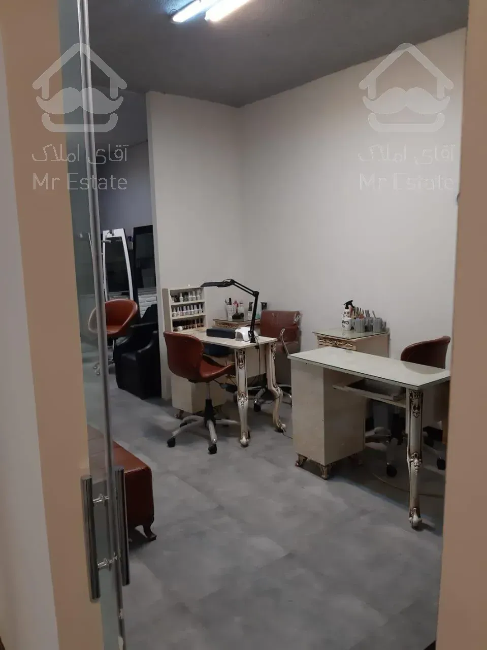 اجاره آپارتمان/سند اداری/صادقیه(فردوس شرق)