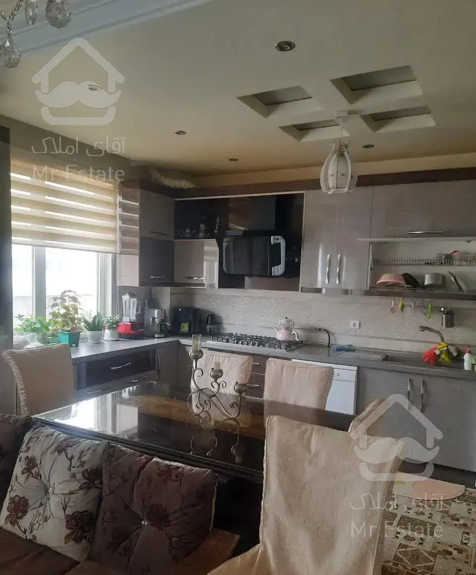 ۱۰۵ متر .سالن پرده خور . فول امکانات