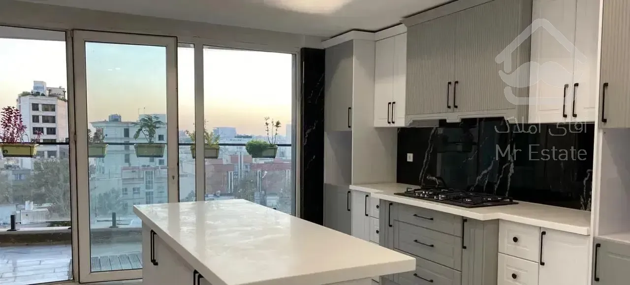۲۰۰ متر ۳ خواب تاپ لوکیشن فرمانیه