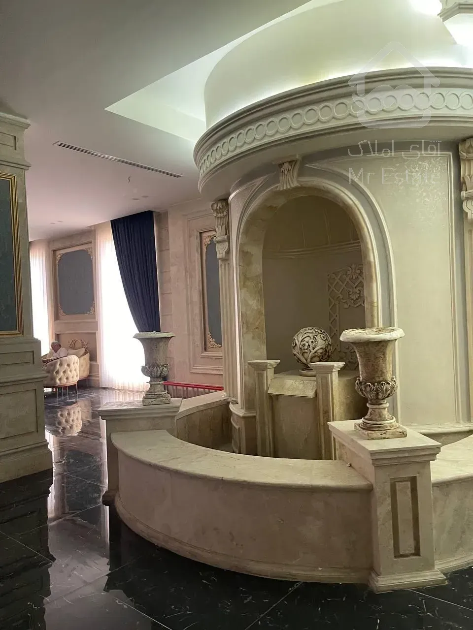 فروش واحد 190 متری 3 خواب با امکانات فول در برج رونیکاپالاس هروی