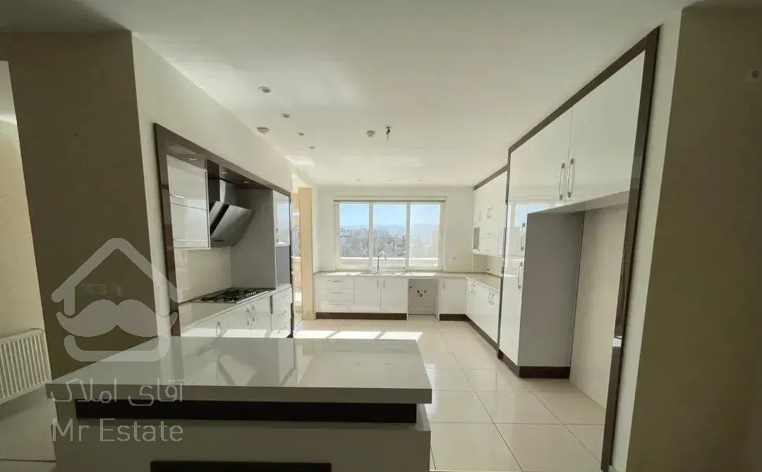 ویلاشهرامام رضا/۲۴۰متر+۷۰متر تراس/نوساز فول/طبقه۵