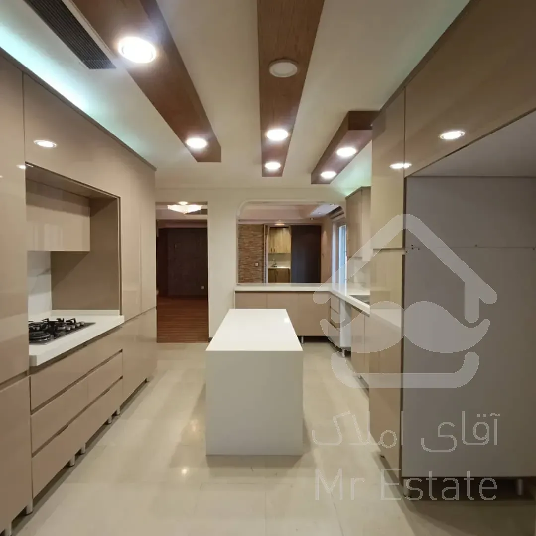 فروش اپارتمان 260 متری زعفرانیه