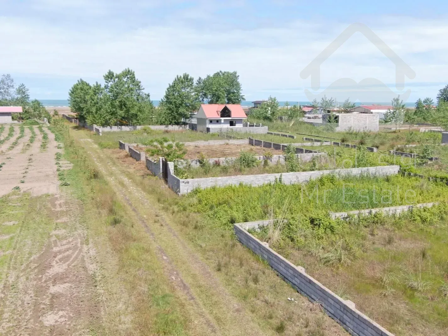 زمین مسکونی ساحلی درمنطقه برندبابندر تجاری تفریحی