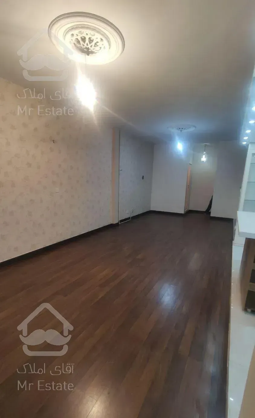 آپارتمان ۹۵ متری/تکواحدی/با پارکینگ