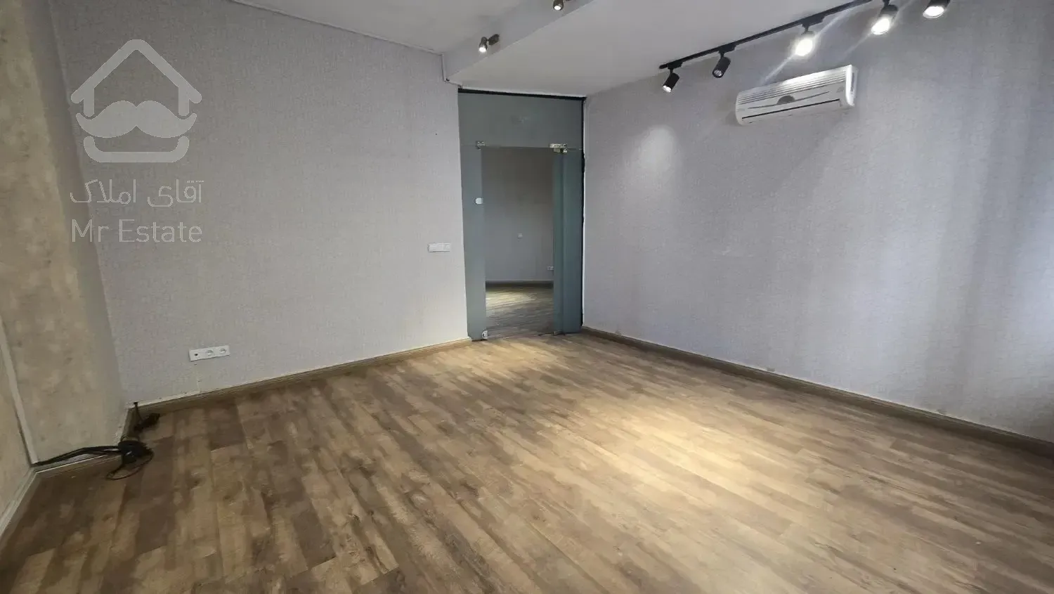 135متر بلوار فرحزادی* موقعیت اداری*جای پارک مناسب - Widok 6