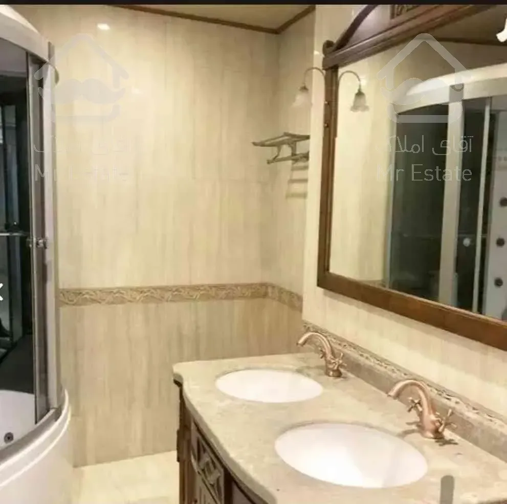 رهن کامل آپارتمان ۲۱۰ متری فرمانیه